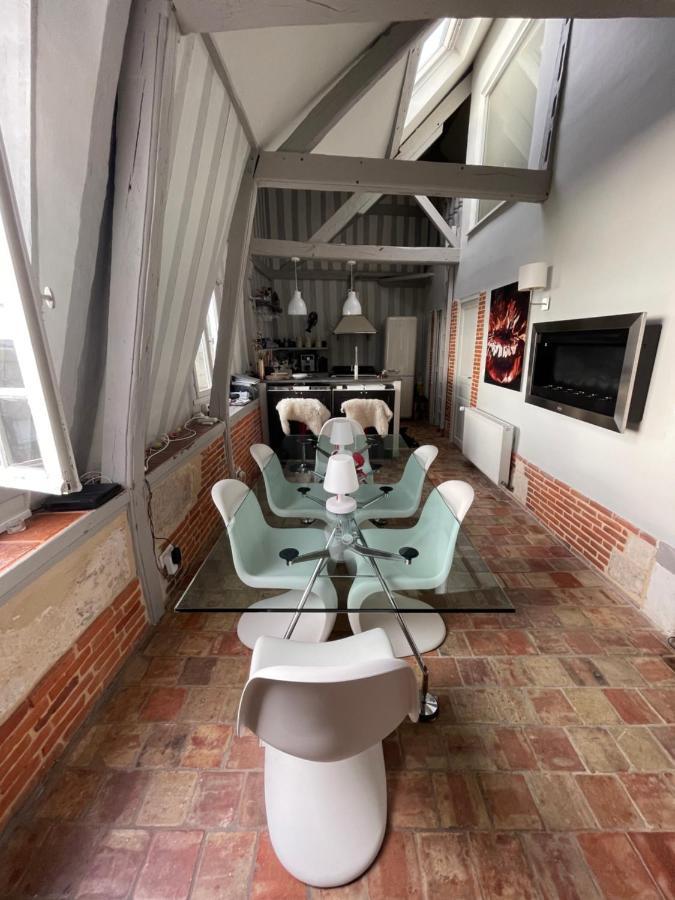 Le Loft Du Homard Bleu - Entre Ciel Et Mer - Free Parking 500M Honfleur Eksteriør billede